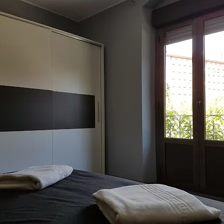 Entrevias - And * לאון